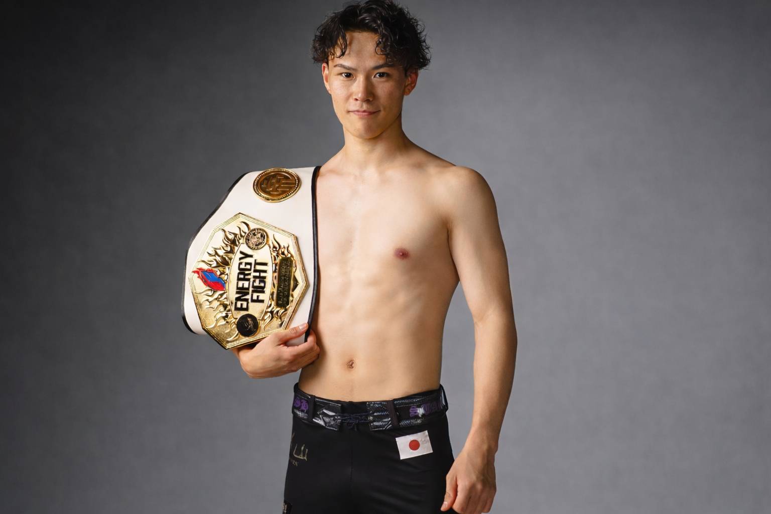 SHOOT BOXING ENERGY FIGHTインターナショナルスーパーフェザー級王者　